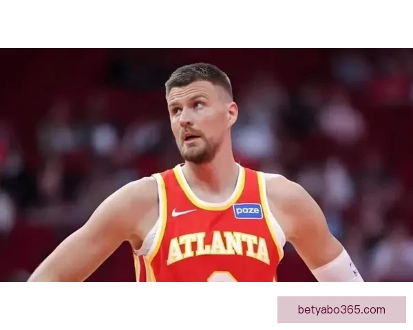 波尔津吉斯罚球时勇士仅剩2人替补席 7人缺阵影响球队表现