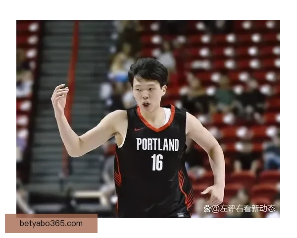 杨瀚森20分7篮板对决勇士旧将 混音未能逆转卫冕冠军遗憾失利