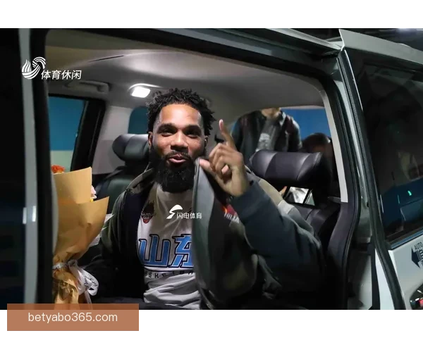 鲍威尔表示只要球队获胜愿意承担任何角色首发实力不容小觑